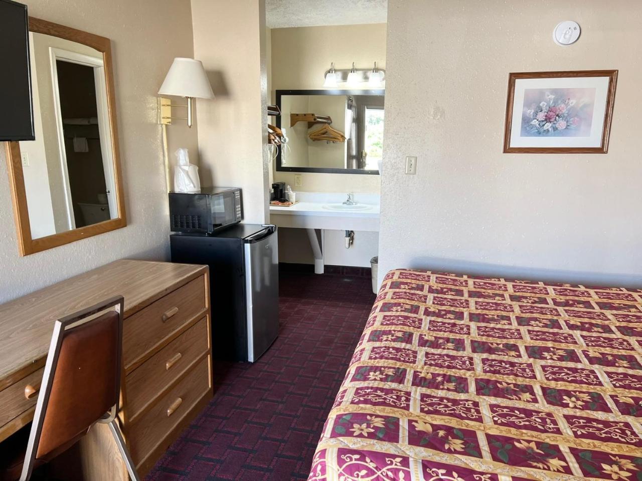 Economy Inn マクック エクステリア 写真