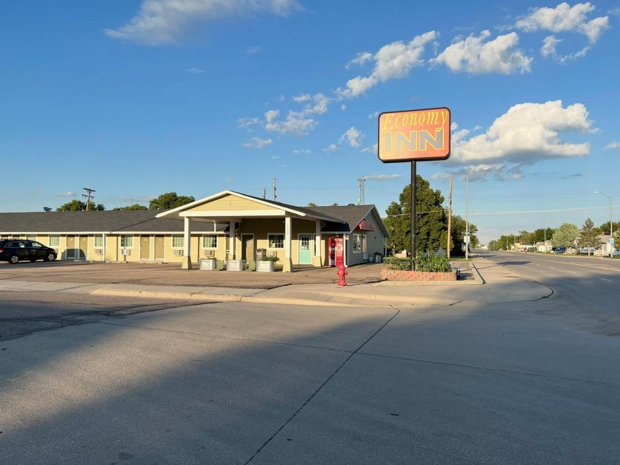 Economy Inn マクック エクステリア 写真