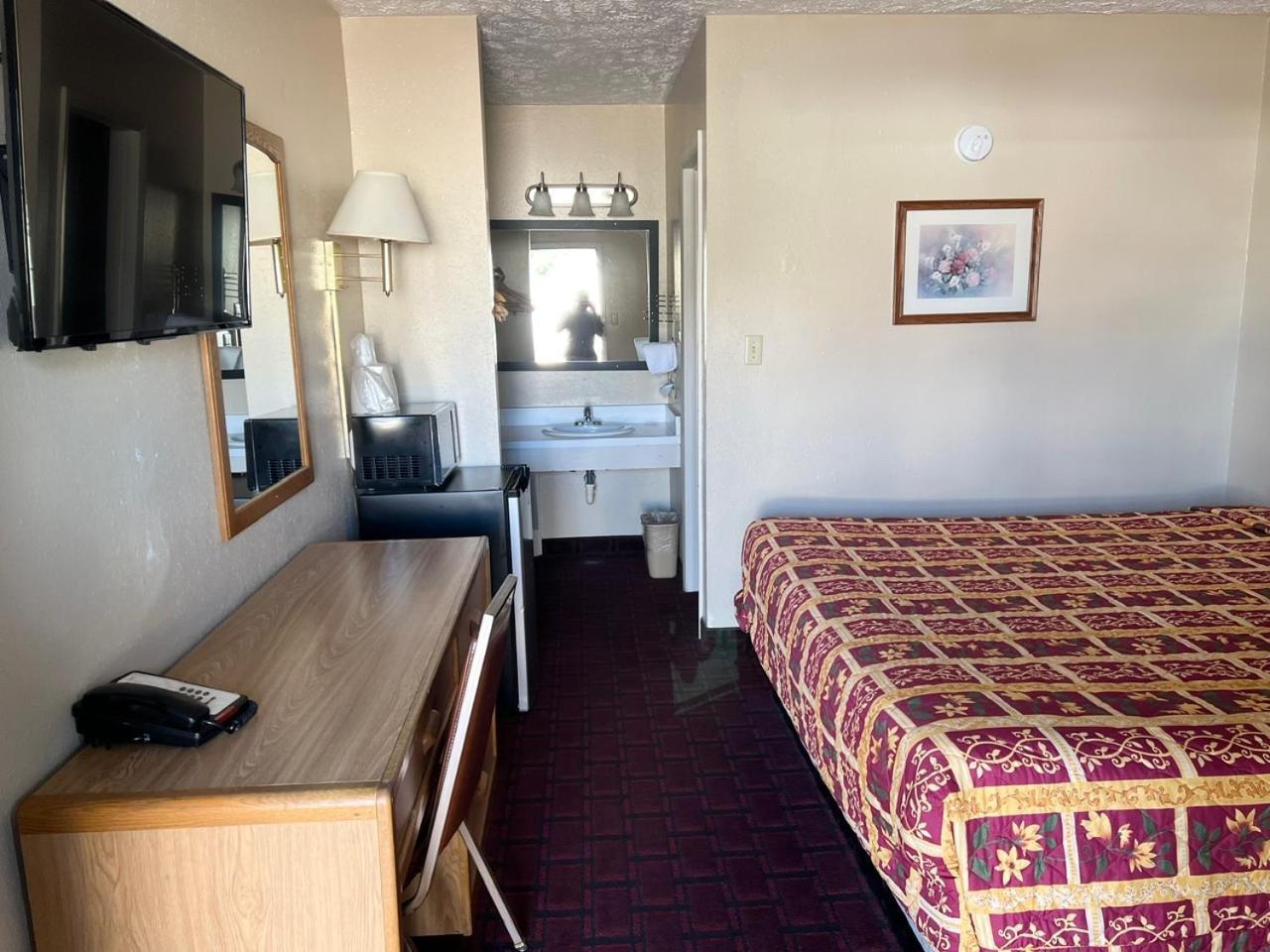 Economy Inn マクック エクステリア 写真