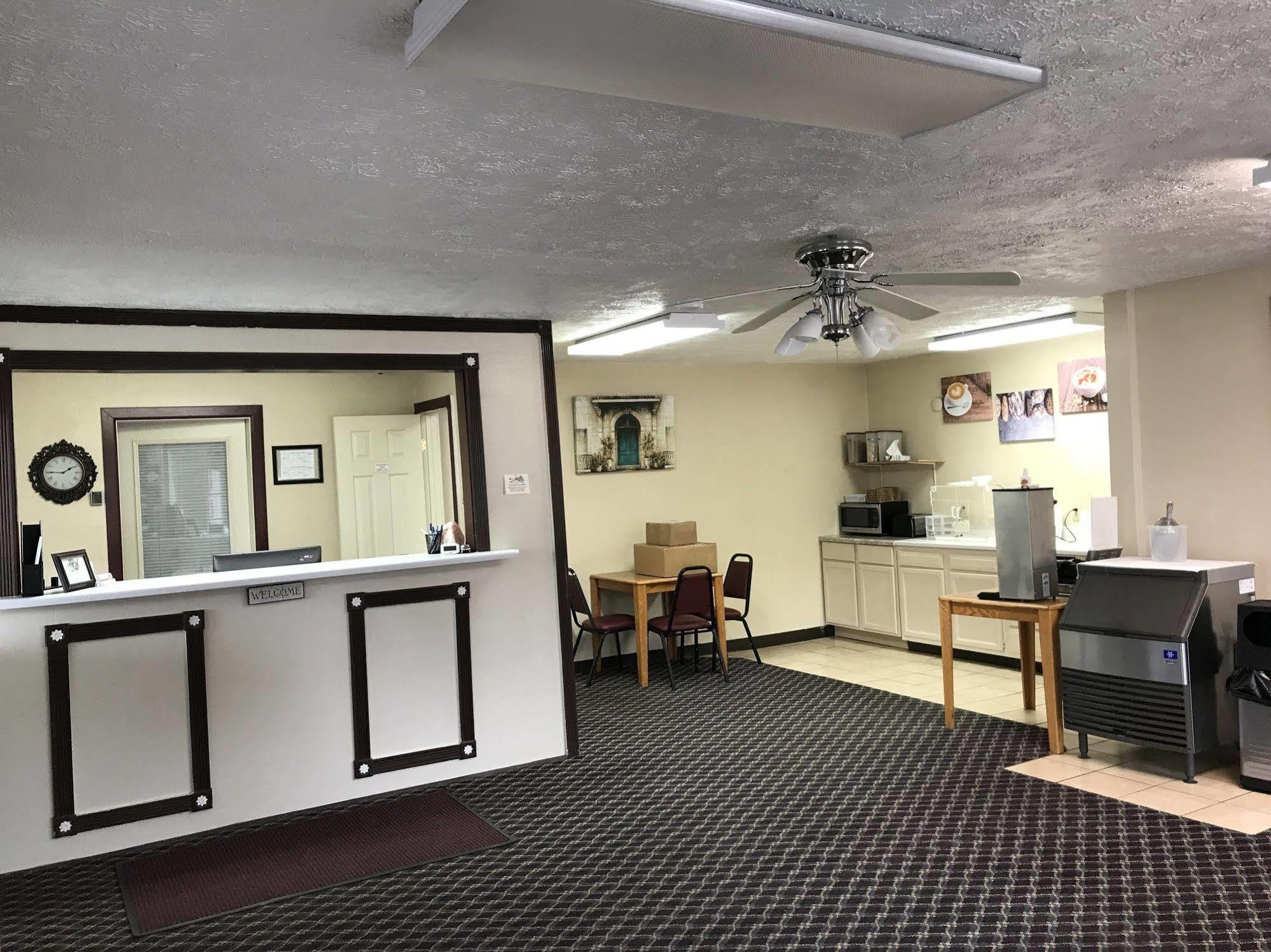Economy Inn マクック エクステリア 写真